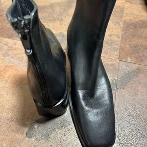 Stuart Weismann  Boots